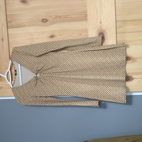 Ardene 70s style bell sleeves dress - Picture 1 of 4